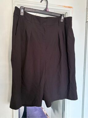 Primark Black Knee Length Business Casual Slacks Trouser Shorts Button Detail 16
